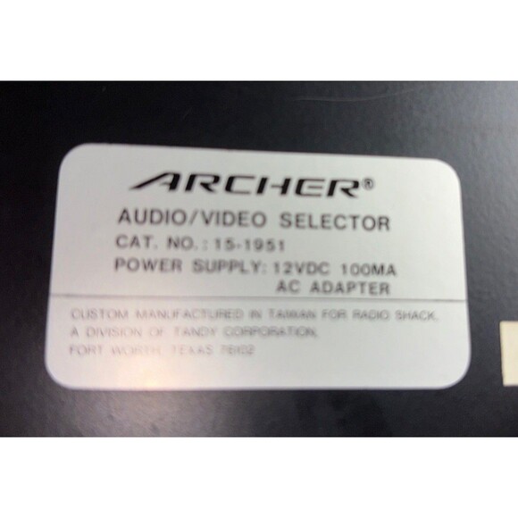 Radio Shack 15-1951 Audio Video A/V Selector - Picture 7 of 9